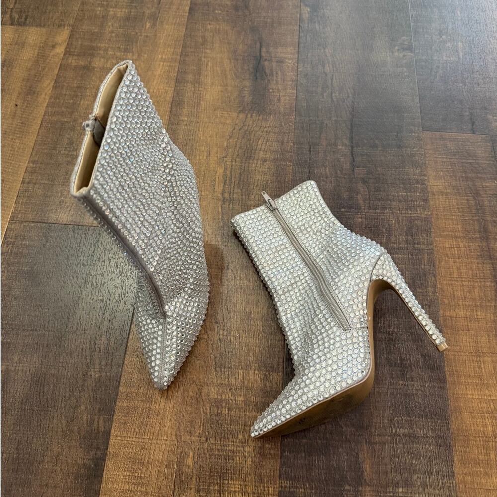 Steve Madden Rhinestone Ankle Boot Heels Silver Size 7.5